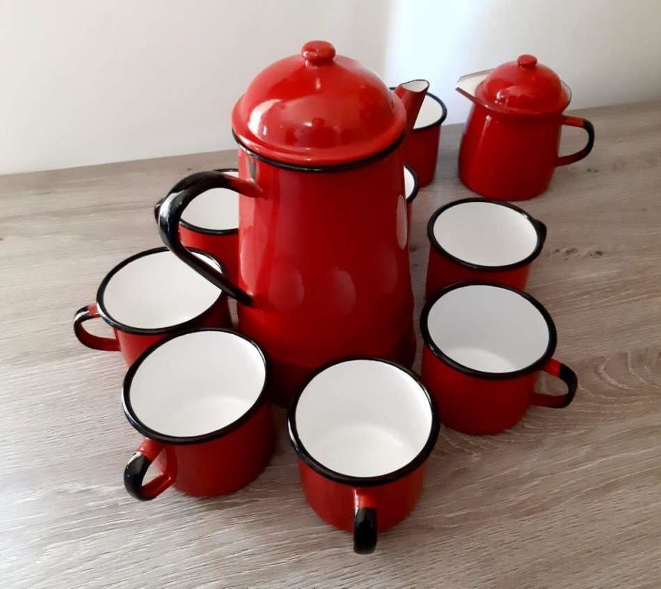 NEW! Red enamel Coffee/Tea Set *POLAND Enamelware* Cofee/Tea pot, Milk jug, sugar & 7 mugs