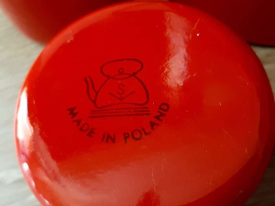 NEW! Red enamel Coffee/Tea Set *POLAND Enamelware* Cofee/Tea pot, Milk jug, sugar & 7 mugs