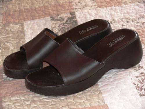 Brown Ladies' Slip-on-shoes (Size 9)