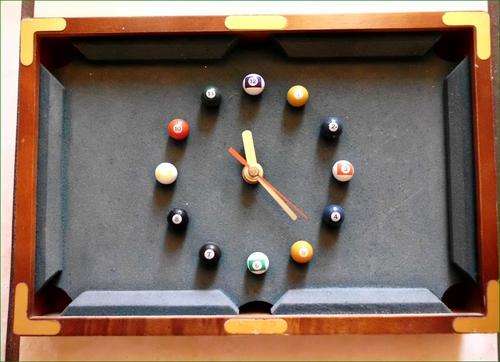 WALL CLOCK