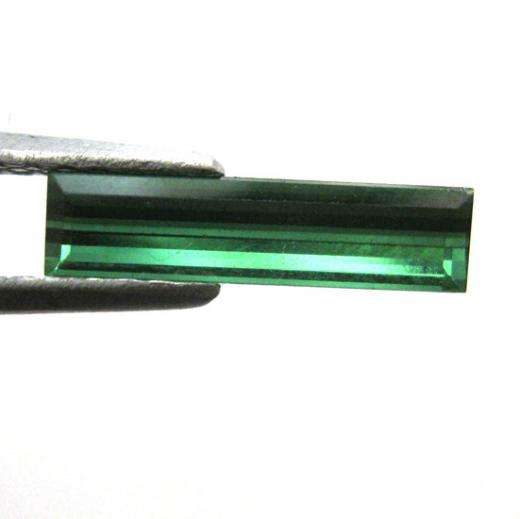1.45 CTS. BAGUETTE CUT NATURAL GREEN TOURMALINE
