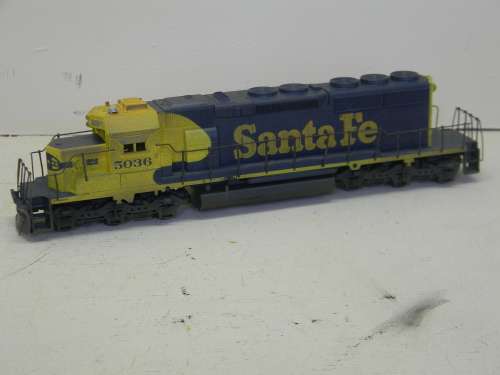 UNKNOWN SANTA FE DUMMY LOCOMOTIVE