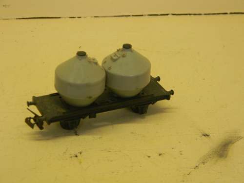 FLAT BED WITH MILT CANS