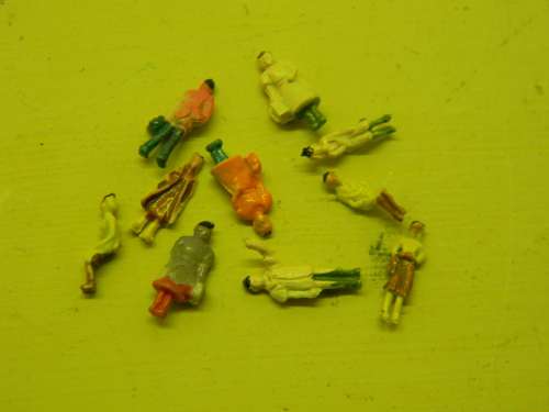 STANDING AND SITTING PEOPLE