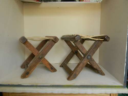 VINTAGE RIEMPIE CHAIRS