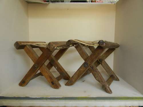 VINTAGE RIEMPIE CHAIRS