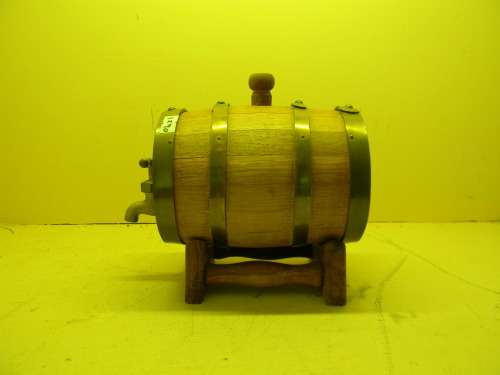 BARREL WITH TAP (WINE)