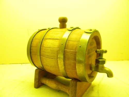 BARREL WITH TAP (WINE)