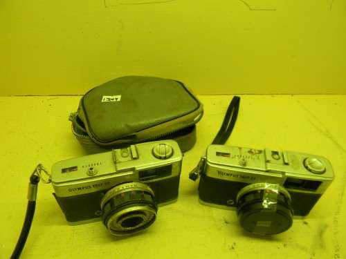 OLYMPUS TRIP 35 x 2 CAMERAS