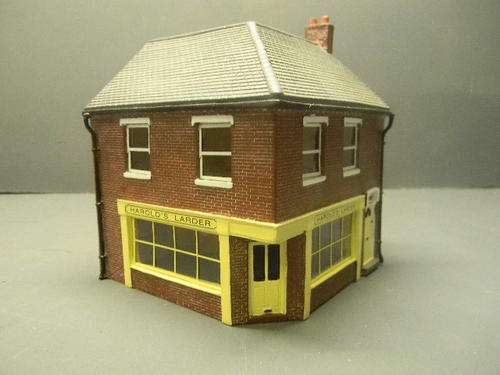 HORNBY HARDOLDS LARDER CORNER SHOP BOXED