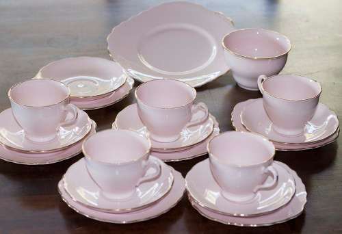 Pretty Pink vintage part tea set