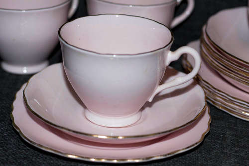 Pretty Pink vintage part tea set