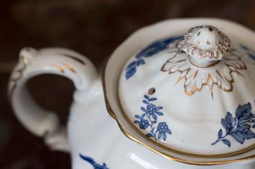 Blue & White Booths Dragon Pattern Tea Pot
