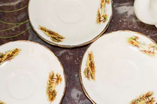 Rare Cream and Gilt -- 20pc ALFRED MEAKIN Coffee set. The Rest pattern circa 1945-1950