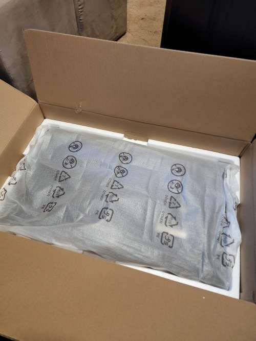 Samsung 32" 4k uhd 3840x2160