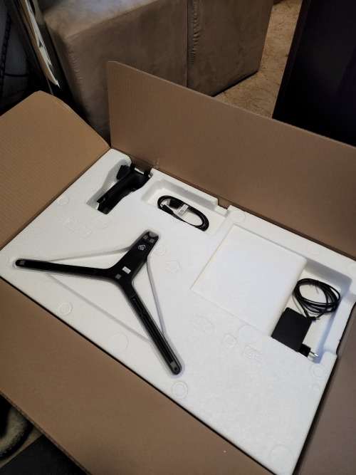 Samsung 32" 4k uhd 3840x2160