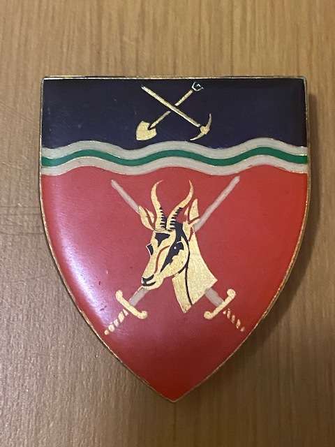 North West Commando Flash, All pins