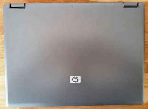 HP Laptop Intel(R) Core(TM)2 Duo CPU with Bag, Charger and Docking Station