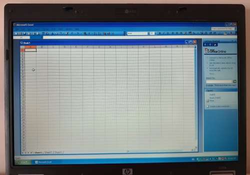HP Laptop Intel(R) Core(TM)2 Duo CPU with Bag, Charger and Docking Station