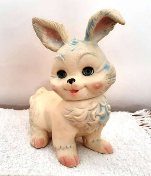 Collector`s Vintage 1961 Sleepy Eye Bunny by Edward Mobley Co.