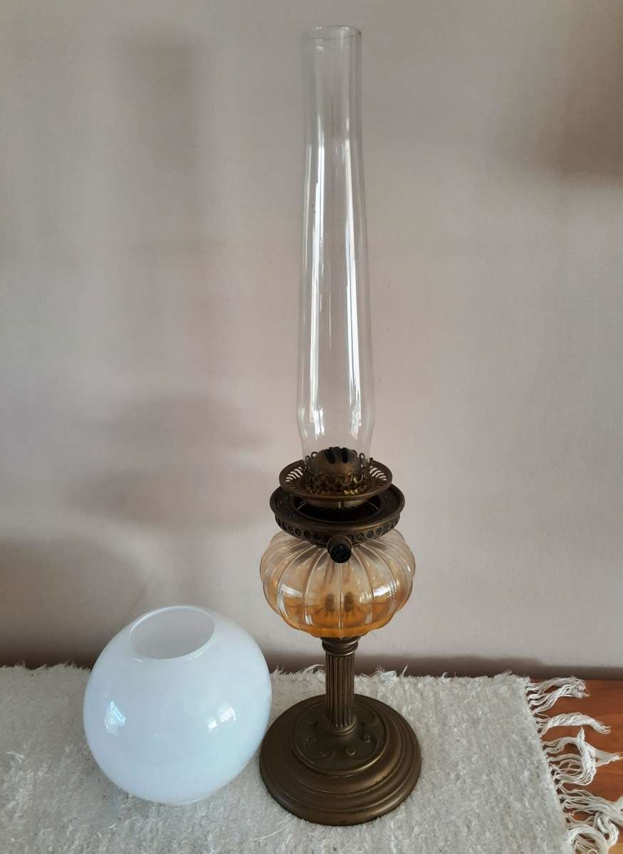 Antique Brass/Glass Oil Lamp Duplex (double wick)
