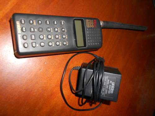 Scanner Uniden Bearcat UBC120XLT with AC adapter