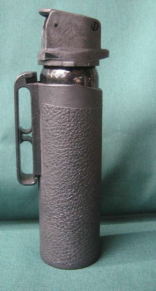 Swat Pepper spray hard pouch / Holster fits into belt