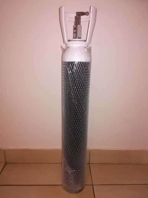 OXYGEN BOTTLE KIT MASK + TUBING with filled medical oxygen