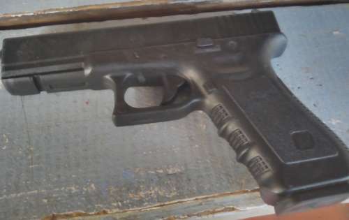 Glock 17 Heavy Rubber Training Gun