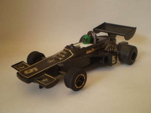 Scalextric C126 Lotus 77 F1 John Player Special Type 1