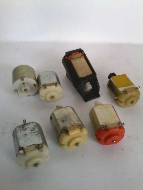 One Lot of Low Voltage Motors x 7