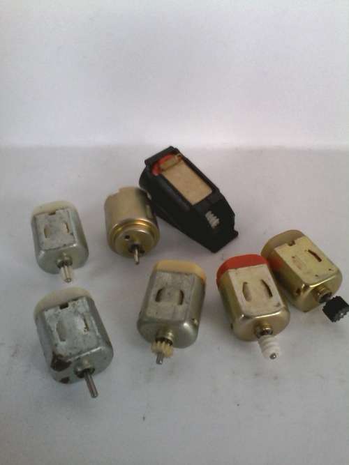 One Lot of Low Voltage Motors x 7