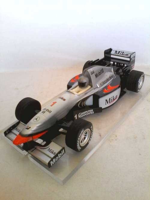 Scalextric C2260 McLaren Mercedes MP4/10 F1 Mika Type 1