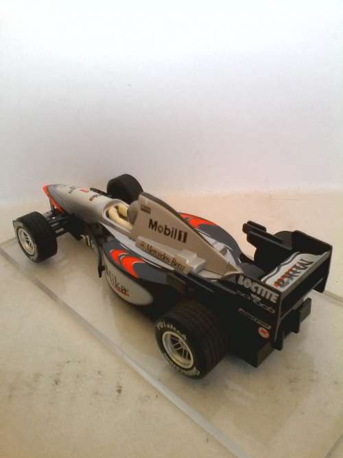 Scalextric C2260 McLaren Mercedes MP4/10 F1 Mika Type 1