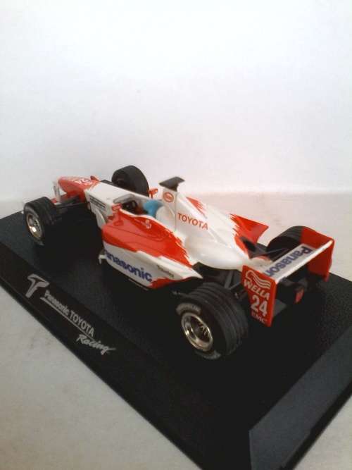 Scalextric C2455 Toyota F1 "2002 No.24"