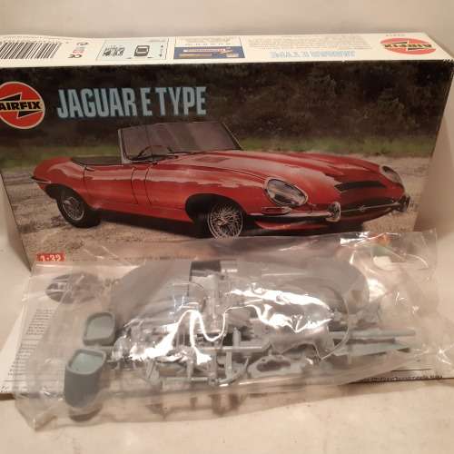 Airfix Jaguar E-Type Model Kit Mint Boxed