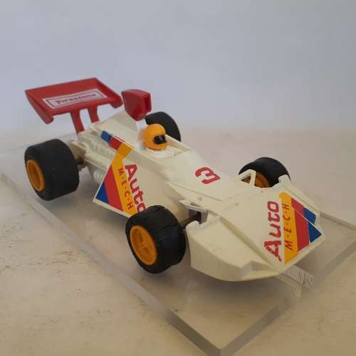 YEAR END STOCK CLEARANCE SALE! : Scalextric C438 Brabham BT44 Auto Mech
