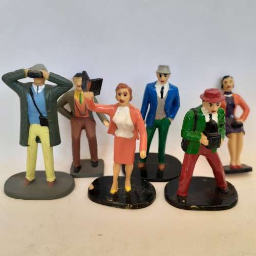 Set of 6 x Scalextric F301 Trackside Figures Spectators and Press Photographer