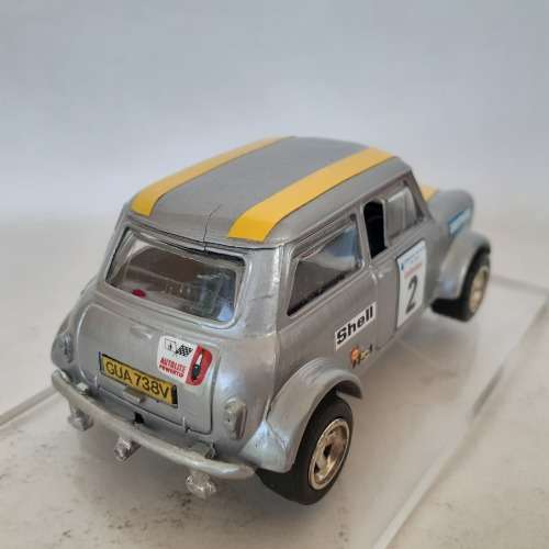 Scalextric C7 Mini Cooper