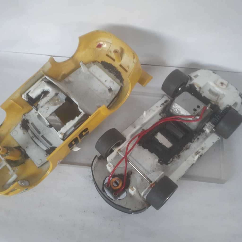 Scalextric/Hornby Porsche 911 GT3R Static Kit Converted to a Slot Car