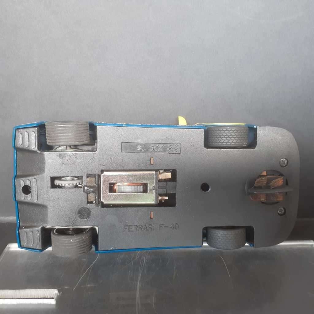 SCX Ferrari F40 Igol