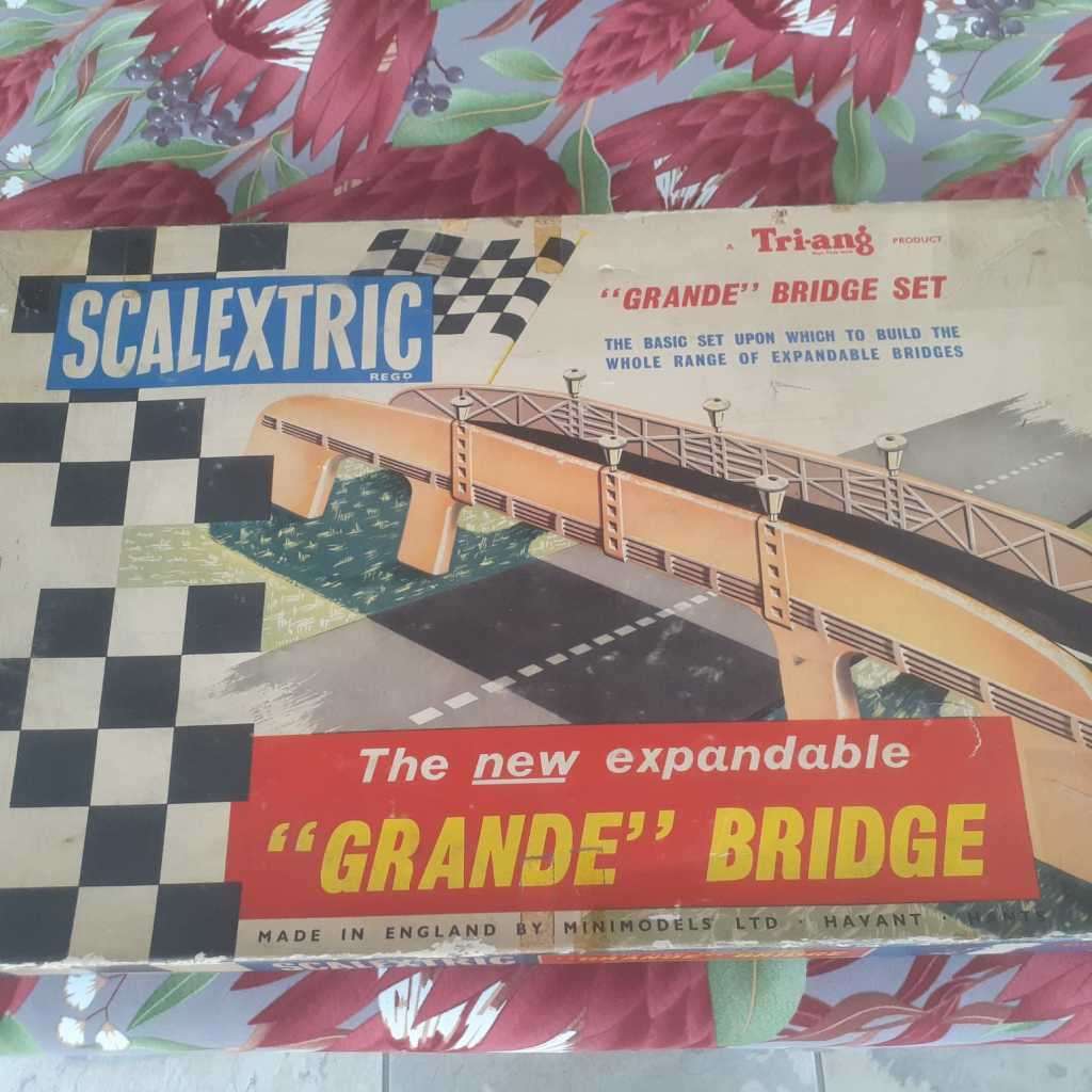 Scalextric Tri-ang A229 Grande Bridge Boxed
