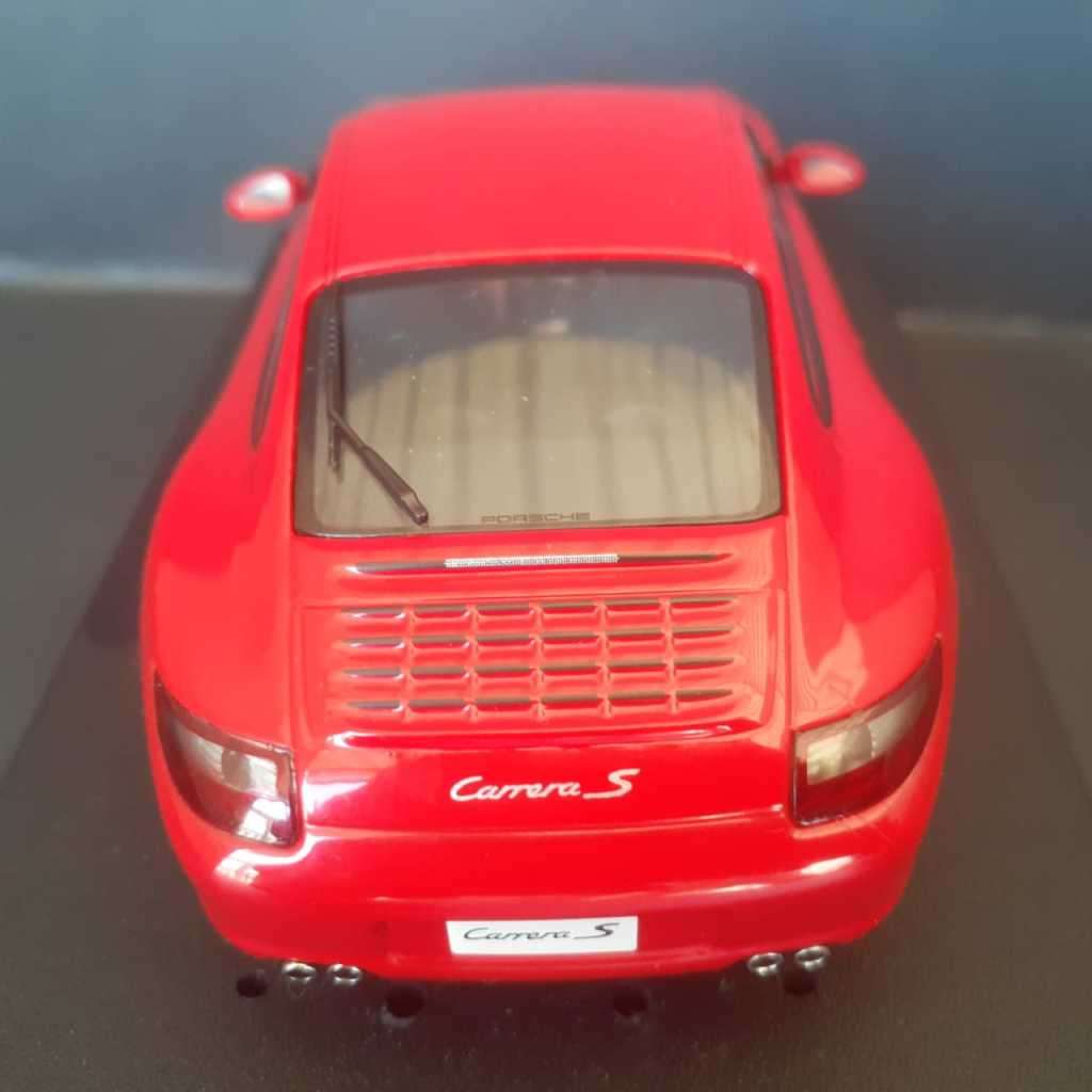 Auto Art Porsche 911 Carrera S Boxed