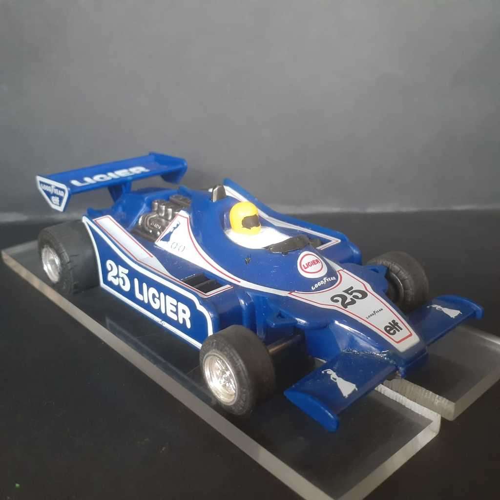 Scalextric C137 Ligier JS11 F1