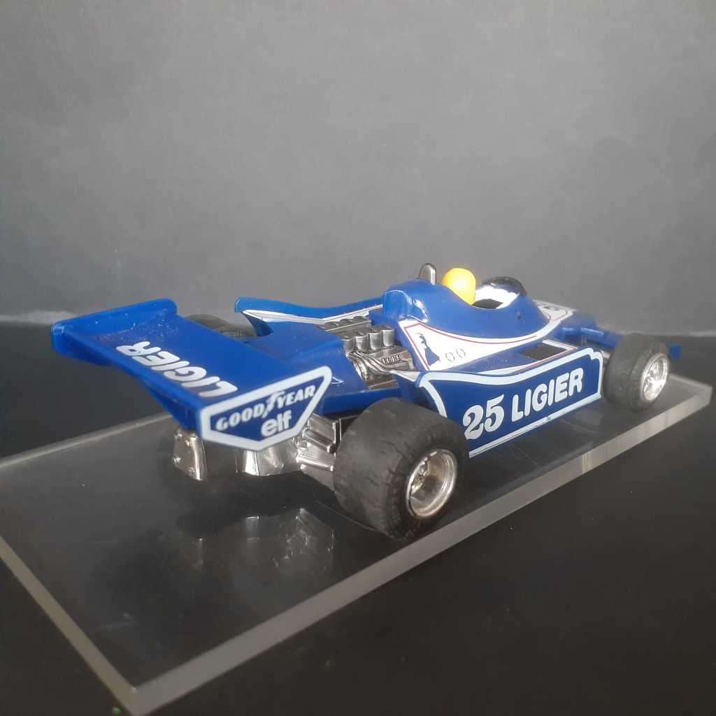 Scalextric C137 Ligier JS11 F1