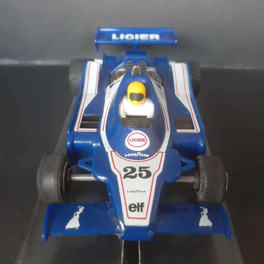 Scalextric C137 Ligier JS11 F1