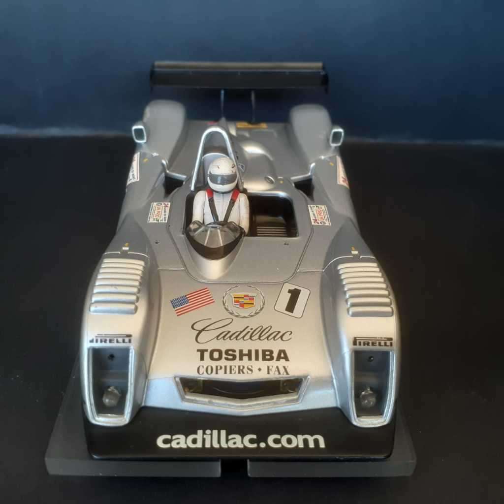 Scalextric C2258 Cadillac Northstar LMP Le Mans 2000