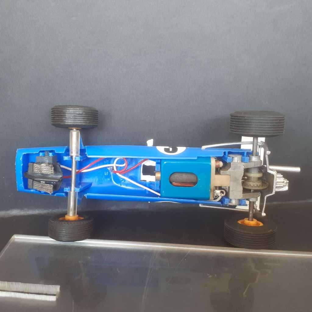 Scalextric C24 Team Car McLaren M4A