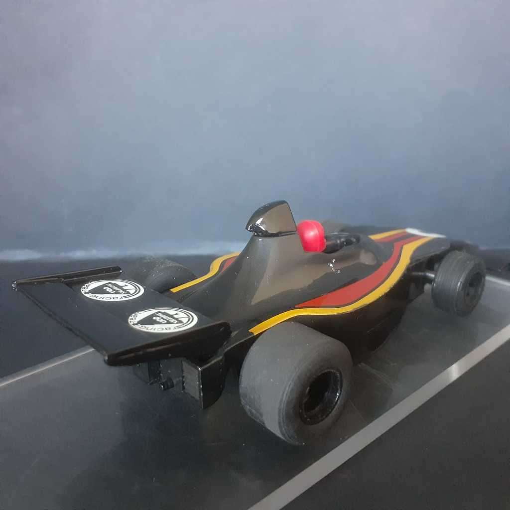 YEAR END STOCK CLEARANCE SALE - Scalextric C105 UOP Shadow Formula 1