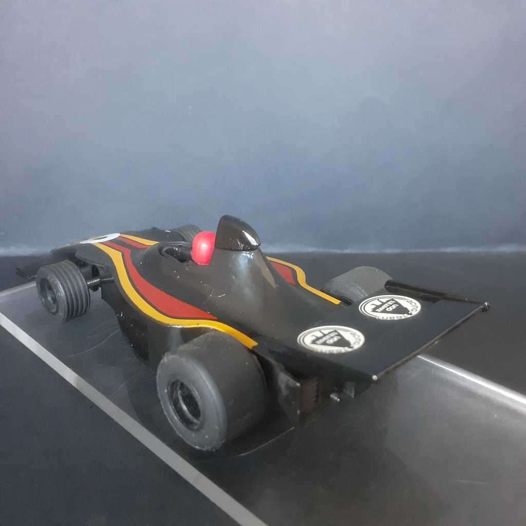 YEAR END STOCK CLEARANCE SALE - Scalextric C105 UOP Shadow Formula 1